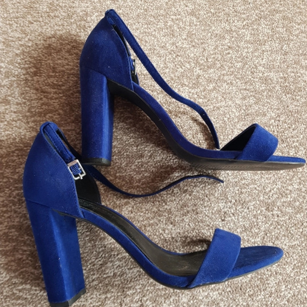 Suede sandals